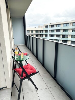 Property grounds - Modern Apartment with Terrace & Parking in Prague – Žižkov (Prague 3)