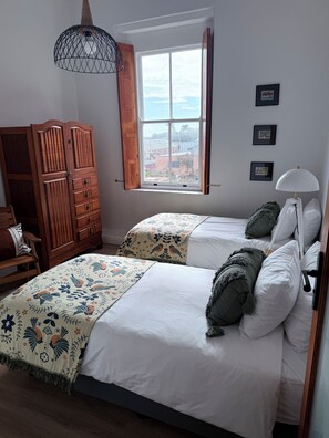 Iron/ironing board, WiFi, bed sheets - Peaceful 2-bedroom apartment in charming Mossel Bay perfect for relaxing (Mossel Bay)