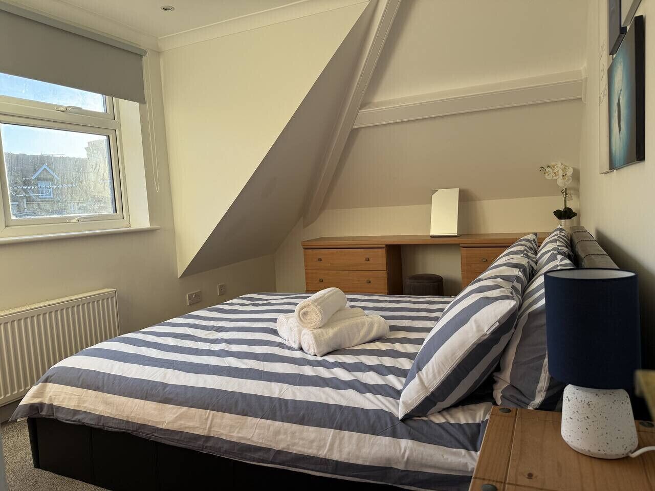 Desk, iron/ironing board, travel cot, WiFi