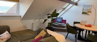 Top Floor Beachside Apartment