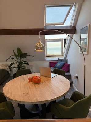 Dining - Top Floor Beachside Apartment (Margate)