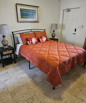 1 bedroom, free WiFi, bed sheets - 106 Deluxe Studio Suite in waterfront hotel in Singer Island, FL (Riviera Beach)