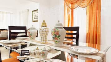 Villa, 3 Bedrooms, Private Pool | Dining room