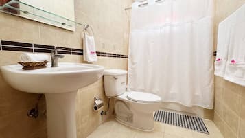 Vila, 3 kamar tidur, kolam renang pribadi | Kamar mandi
