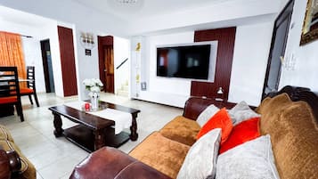 Vila, 3 kamar tidur, kolam renang pribadi | Ruang keluarga