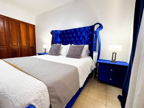 Jacuzzi Haven Villa!