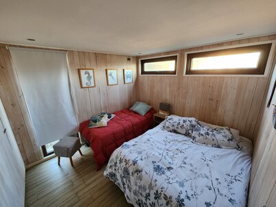 Rich house on the beach, one block from the ocean