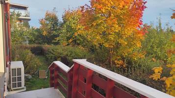 Room, 1 Bedroom | Property grounds