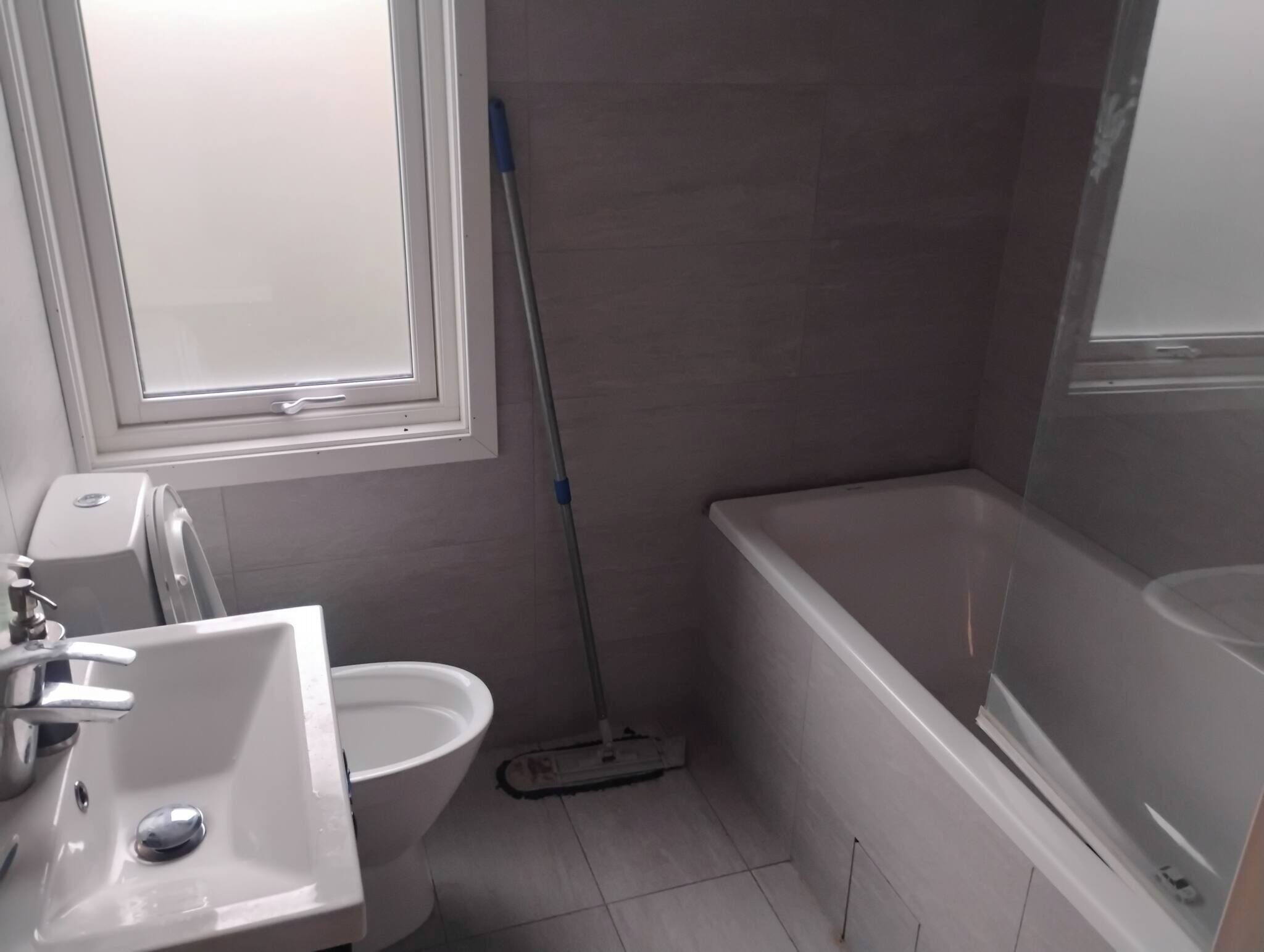 Room, 1 Bedroom | Bathroom