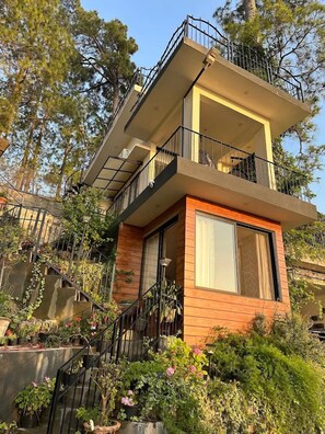 Exterior - Blue Mountain Cottage (Patriata)