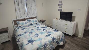 Iron/ironing board, WiFi