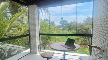 Habitació quàdruple familiar, vistes al jardí | Interior