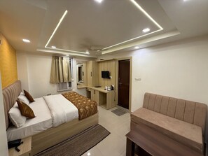 Deluxe Room | Free WiFi, wheelchair access - HOTEL VALENTINES (Prayagraj)
