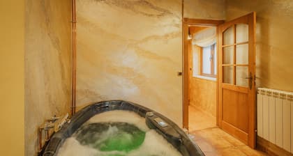 Holiday Home 'La Casa De La Unión' with Wi-Fi and Air Conditioning