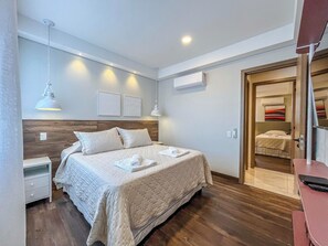 2 chambres, fer et planche à repasser, accès Internet, draps fournis