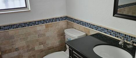 Douche, serviettes fournies