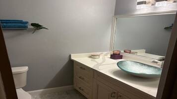 Toallas y papel de baño