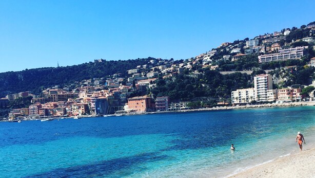 Beach - Apartment Ange Gardien, swimming pool, panoramic sea view in Villefranche sur Mer (Villefranche-sur-Mer)