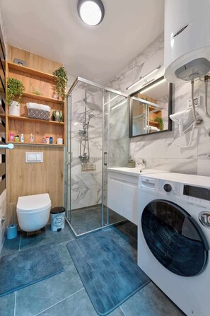 Shower, hair dryer, towels, soap - Cozy Apartment near Gold Gondola with Stunning Terrace View (Zlatibor)
