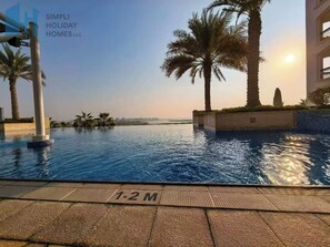 Pool - Ansam 2BR - Stunning Full Golf Course View (Abu Dhabi)