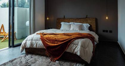 Spacious 4BR Luxury Chalet with Jacuzzi, Courtyards & Fireplace