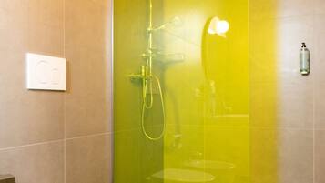 Triple Room | Bathroom | Shower, towels, toilet paper