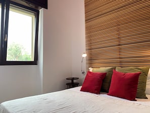 In-room safe, free WiFi