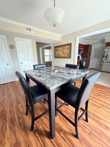 Cozy 4BR w Yard & Garage | 5 Min to I-10