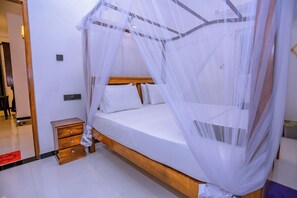 Deluxe Double Room, Garden View | Desk, laptop workspace, free WiFi - No 36 Mirissa (Mirissa)