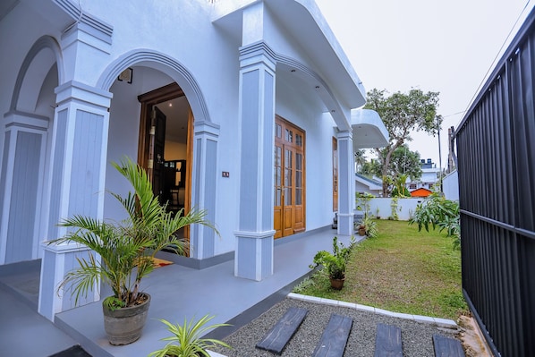 Front of property - No 36 Mirissa (Mirissa)