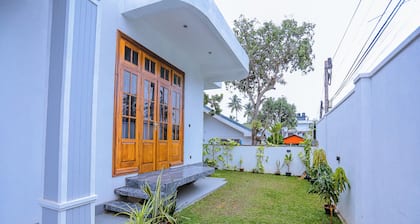 No 36 Mirissa