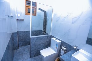 Deluxe Triple Room, Garden View | Bathroom - No 36 Mirissa (Mirissa)