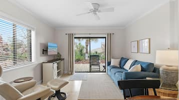 Ferienhaus, 1 Queen-Bett und Schlafsofa (Sea Dunes Nautilus B7-B) | Wohnbereich