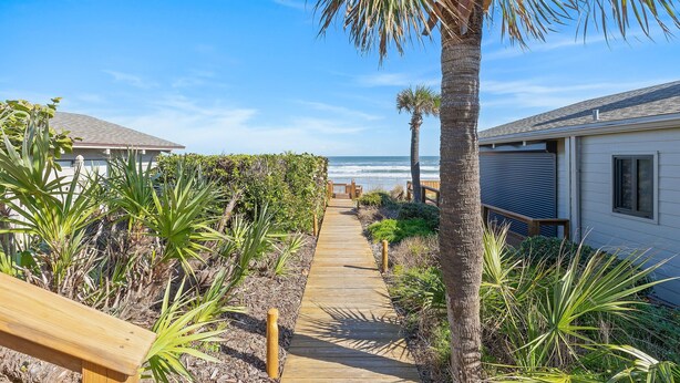 Property grounds - Sea Dunes Nautilus B7-b (New Smyrna Beach)