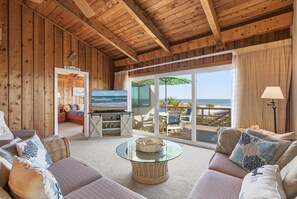 House, Multiple Beds (Sea Dunes Nautilus B7) | Living area - Sea Dunes Nautilus B7 (New Smyrna Beach)