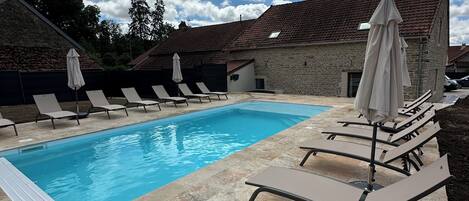 Ulkouima-allas, lämmitetty uima-allas