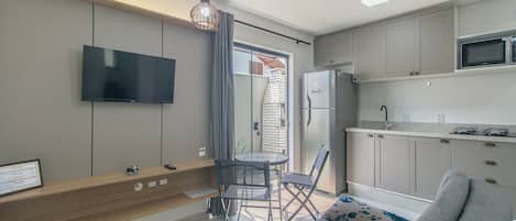 Basic Apartment | Living area