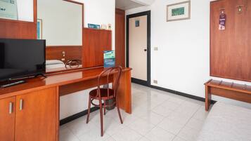 Minibar, in-room safe, desk, free WiFi