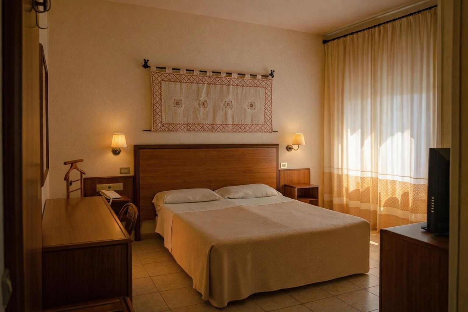 ห้องสแตนดาร์ดดับเบิล | ตู้นิรภัยในห้องพัก, Wi-Fi ฟรี