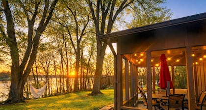 Lakefront Dome Retreat