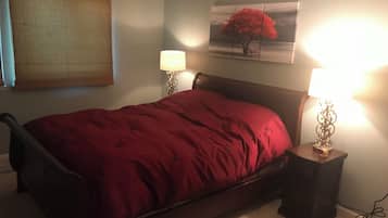 Iron/ironing board, WiFi, bed sheets