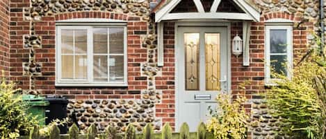 تفاصيل الفندق من الخارج