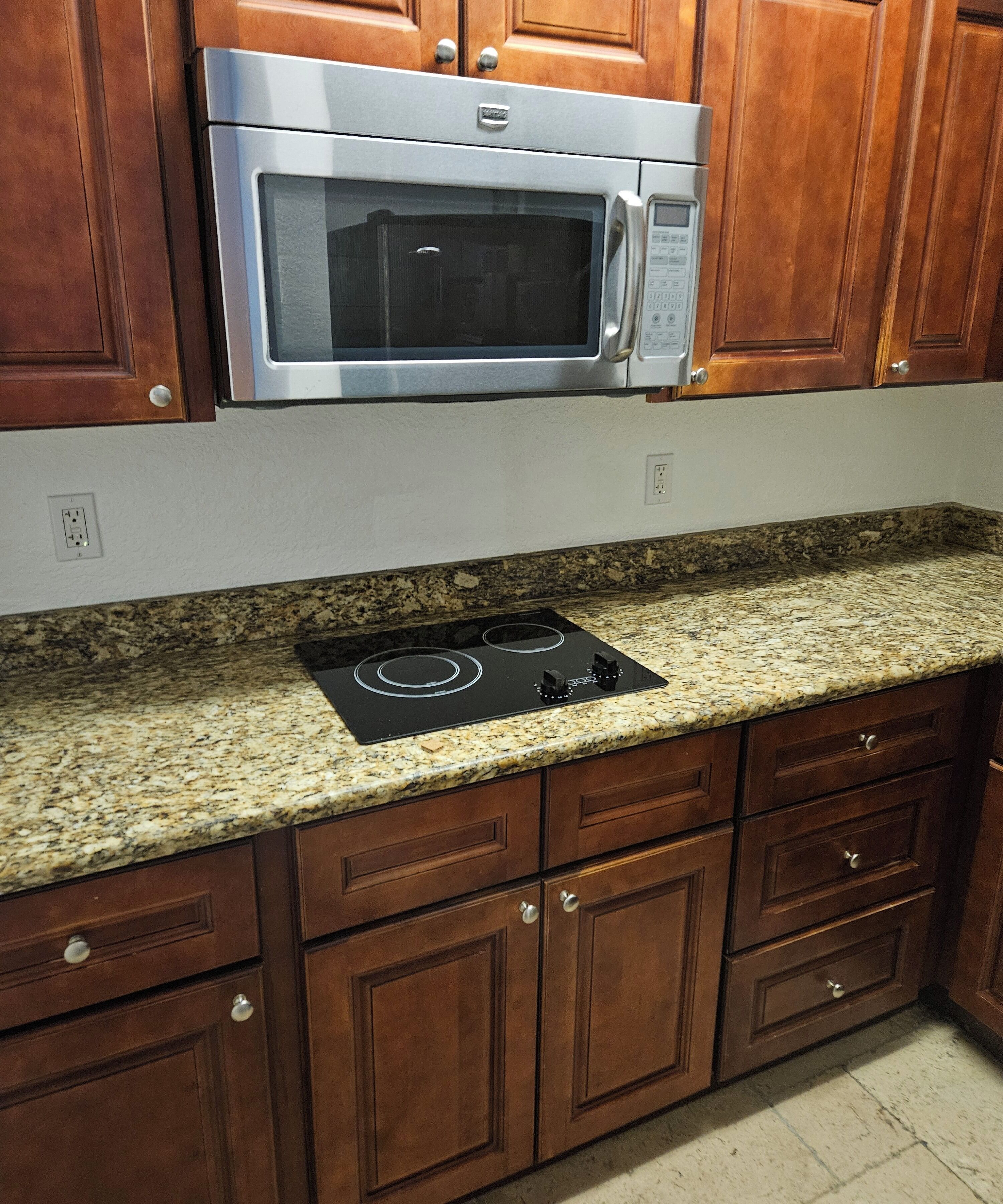211 Standard Single Room In A Waterfront Hotel In Singer Island, Fl - Palm Beach Gardens, FL