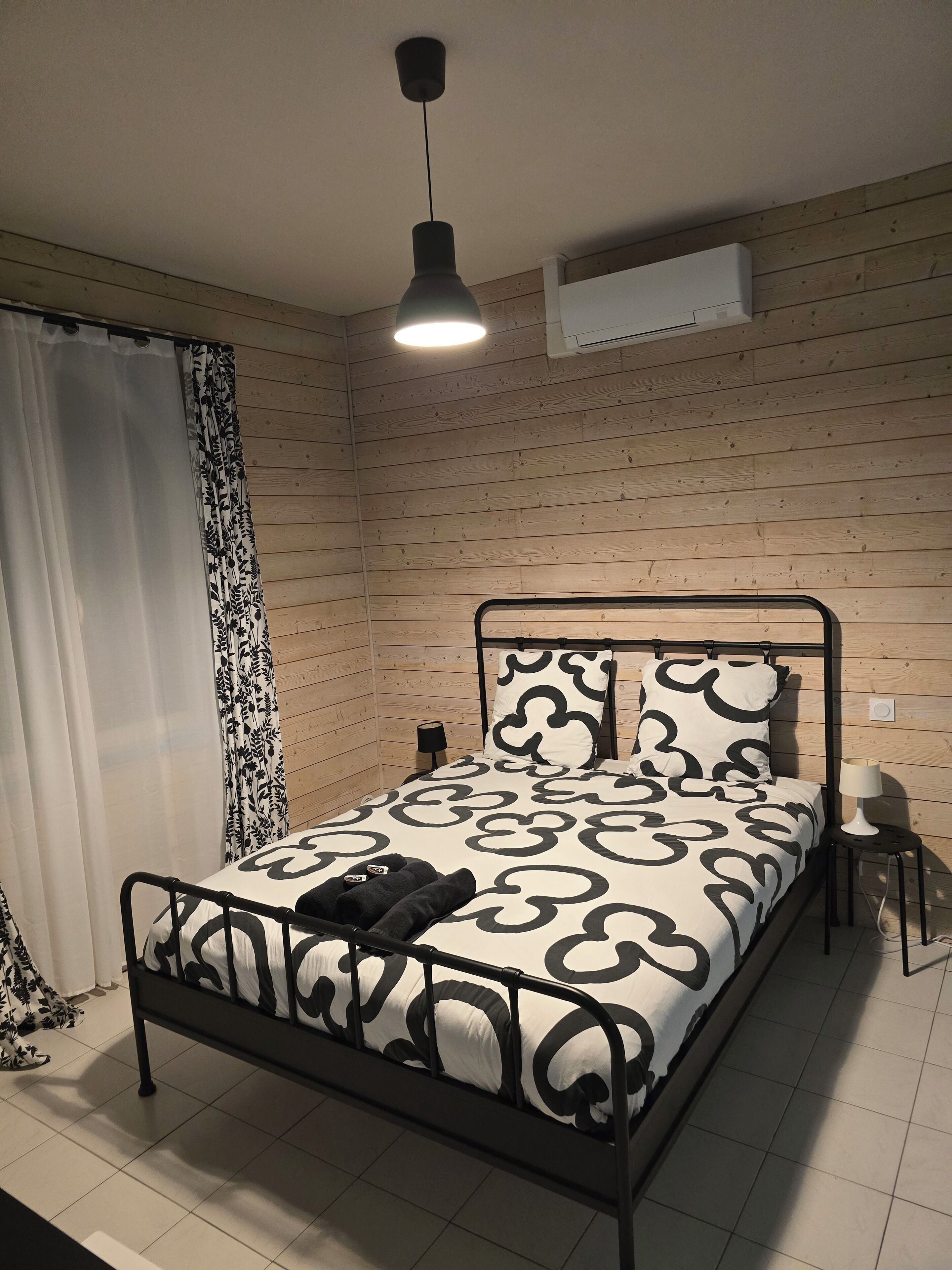 Habitación doble superior, Aire acondicionado, vistas al jardín | Escritorio, espacio para trabajar con un portátil, wifi gratis