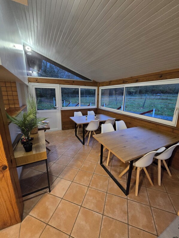 Daily buffet breakfast (EUR 8 per person) - Horizons Landais (Pontonx-sur-l'Adour)