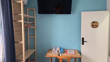 Bureau, espace de travail pour ordinateur portable, Wi-Fi gratuit