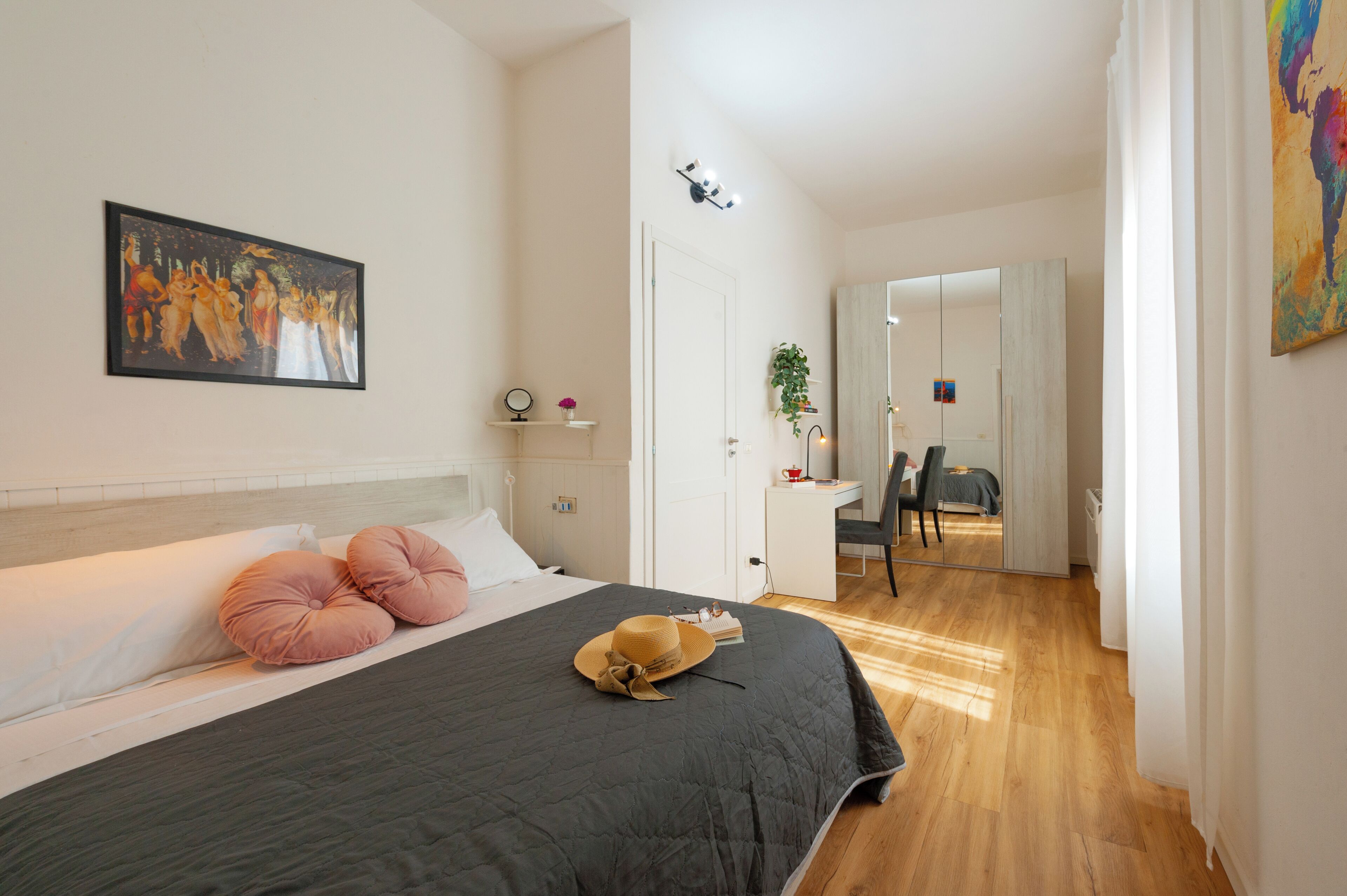 Fer et planche à repasser, Wi-Fi gratuit, draps fournis