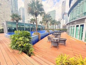 Outdoor pool - Vortex Suites Klcc By Bukit Bintang (Kuala Lumpur)
