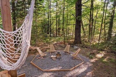 Airstream in Pines • Luxe Deck + Firepit + Shower