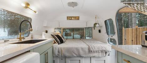 1 chambre, accès Internet, draps fournis